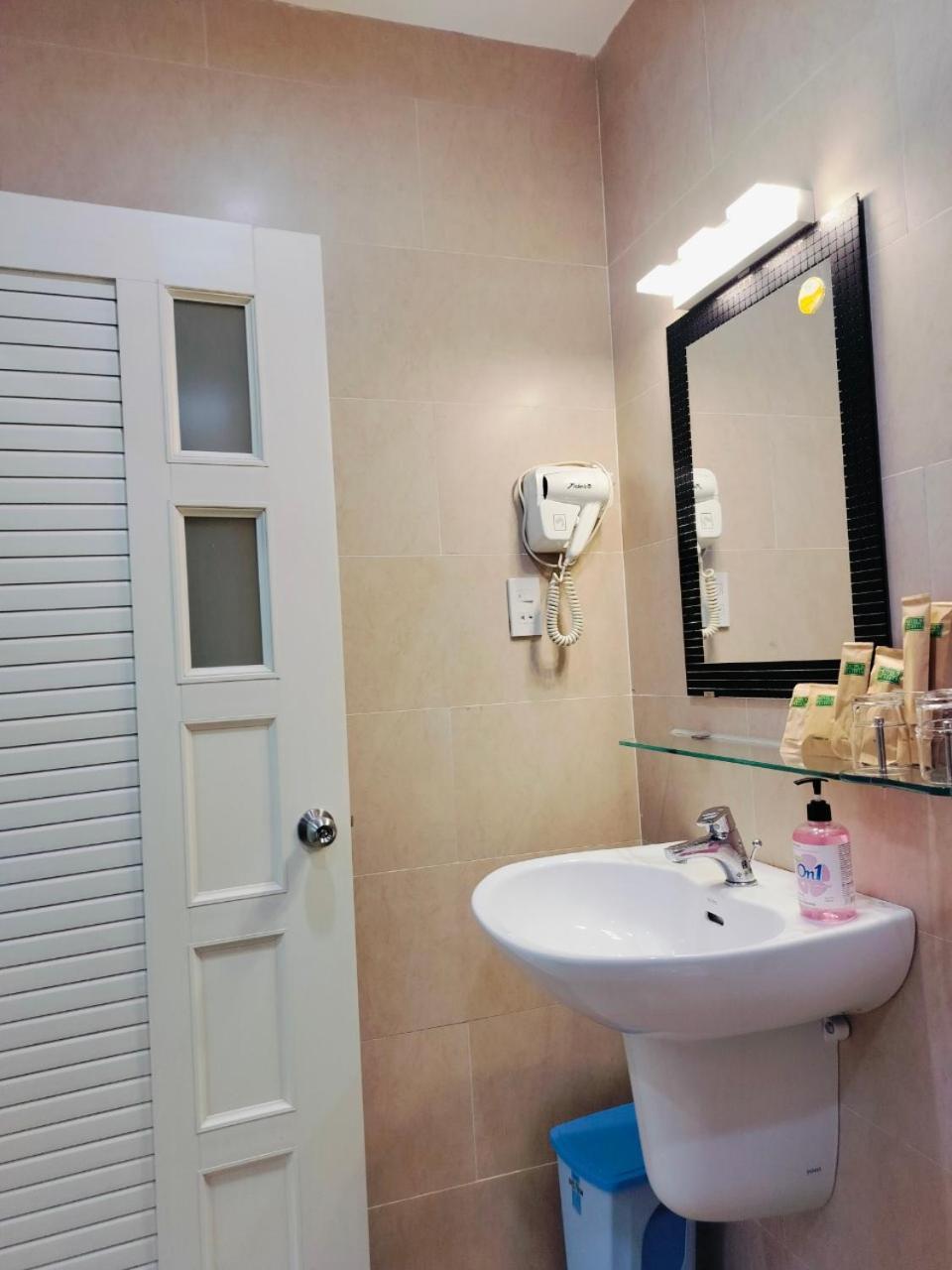 Adventure Hotel Ho Chi Minh Zewnętrze zdjęcie